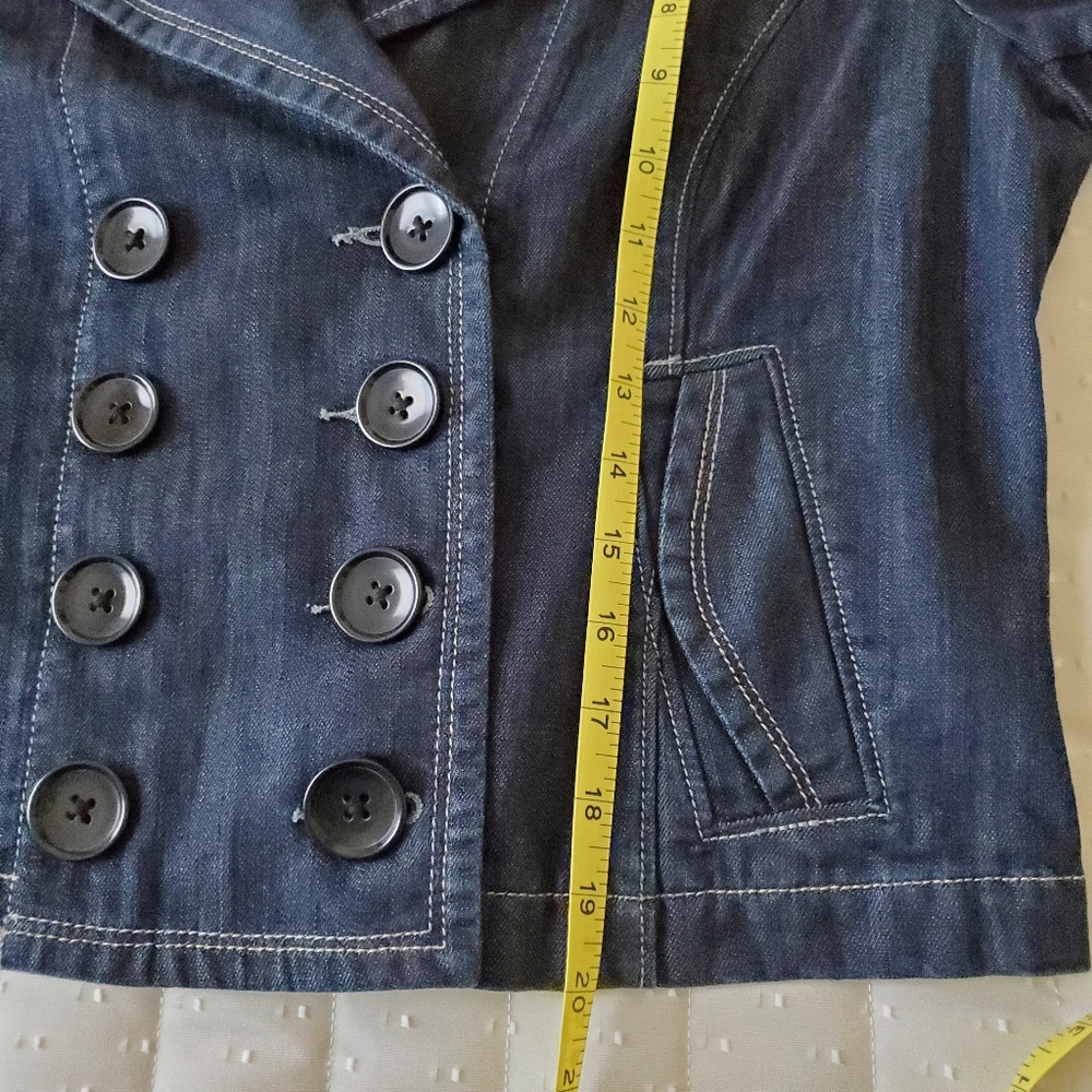 Denim jacket. - Picture 6 of 7